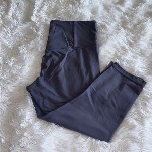 Athleta Elation Capri - Large, Lavender Color